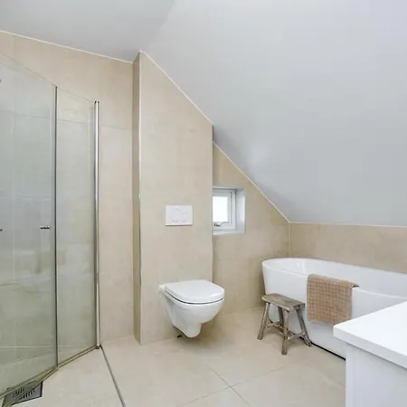 Living With The Host And The Dog Comfortable Double In A House In Privatunterkunft *
